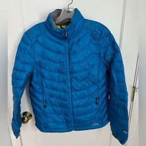 LL Bean ultra light 850 down jacket in BRIGHT blue